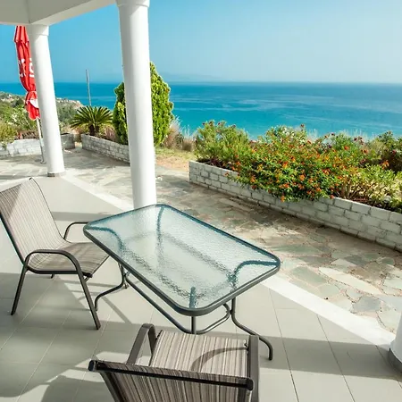 Folies Apartamento Lourdata (Kefalonia)