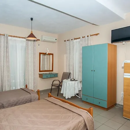 Folies * Lourdata (Kefalonia)